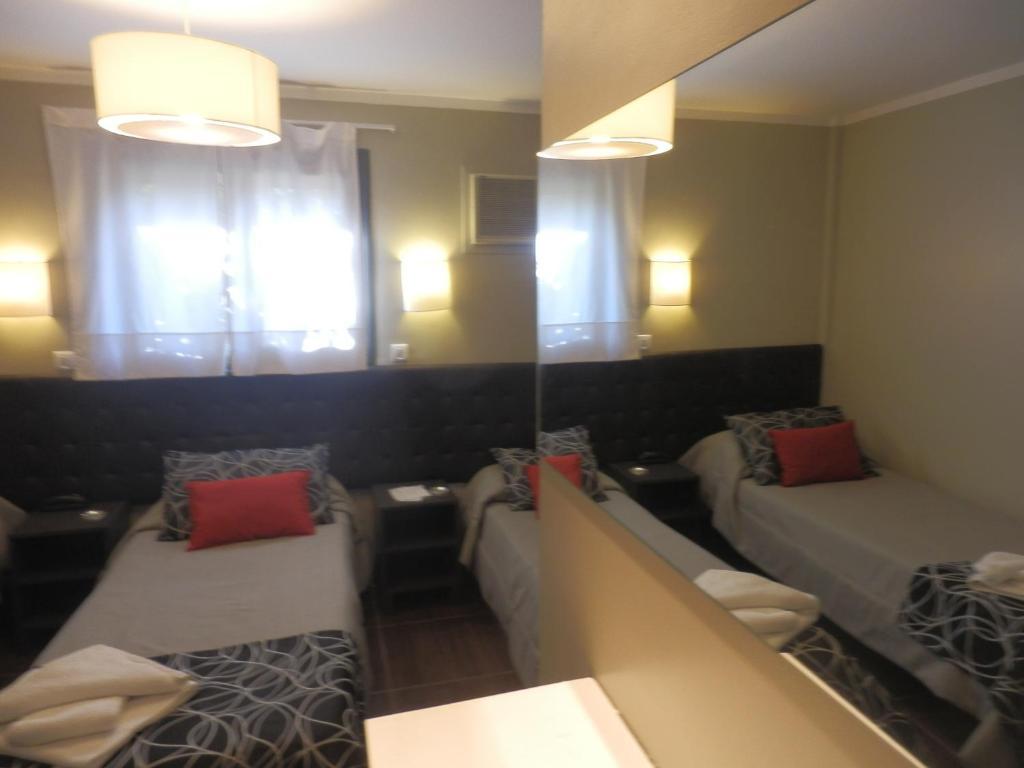 Kapac Hotel ميندوزا الغرفة الصورة